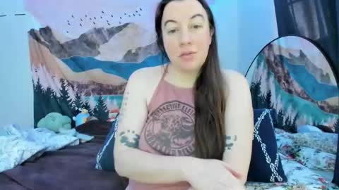 Snapshot of saggiemaggie chatting on 01-09-26, 01:58 saggiemaggie online show from 01-09-26, 01:58