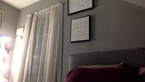 Snapshot of saggy888 chatting on 09-10-25, 04:45 MistressLady online show from 09-10-25, 04:45