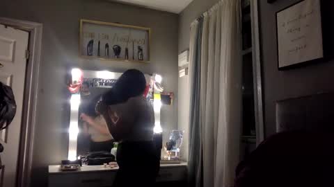 Snapshot of saggy888 chatting on 09-11-25, 04:45 MistressLady online show from 09-11-25, 04:45