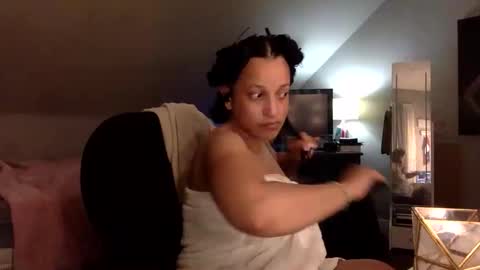 Snapshot of saggy888 chatting on 10-30-25, 11:05 MistressLady online show from 10-30-25, 11:05