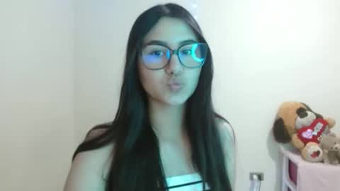 Sahaliefox  online show from 09-29-25, 10:58