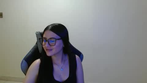 Snapshot of sahaliefox_ chatting on 01-15-26, 07:06 Sahaliefox online show from 01-15-26, 07:06