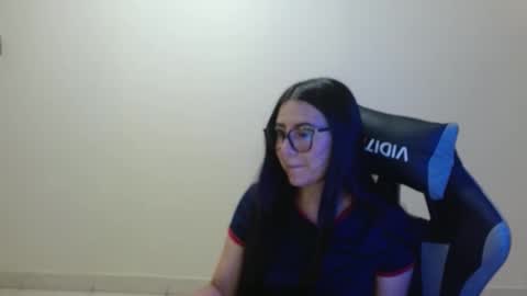 Snapshot of sahaliefox_ chatting on 02-20-26, 06:19 Sahaliefox online show from 02-20-26, 06:19