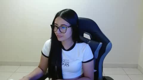 Snapshot of sahaliefox_ chatting on 03-09-26, 09:08 Sahaliefox online show from 03-09-26, 09:08