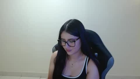 Snapshot of sahaliefox_ chatting on 03-16-26, 03:27 Sahaliefox online show from 03-16-26, 03:27