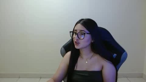 Sahaliefox  online show from 05-04-26, 09:44