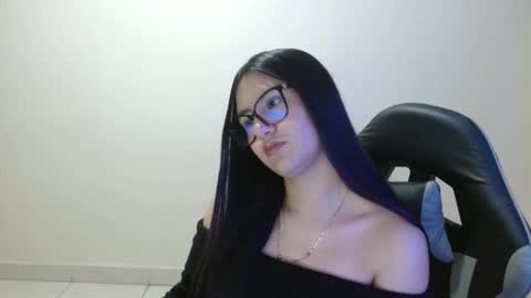 Sahaliefox  online show from 05-07-26, 09:20