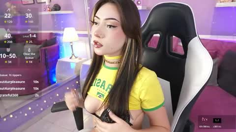 Snapshot of saharakramer chatting on 04-16-26, 07:36 saharakramer online show from 04-16-26, 07:36