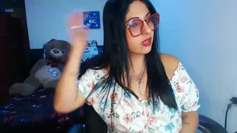 Karina online show from 09-19-25, 01:18