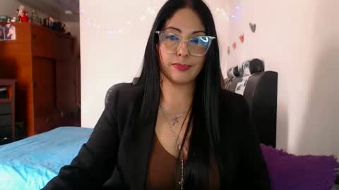 Karina online show from 12-18-25, 06:25