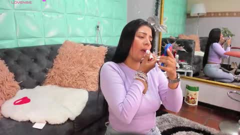 Sailon online show from 12-22-25, 03:20