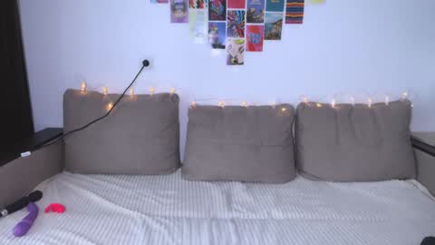 Sofia online show from 12-24-24, 08:00