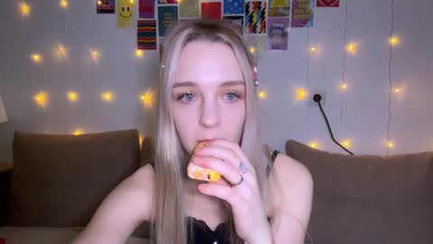 Sofia online show from 01-03-25, 01:03