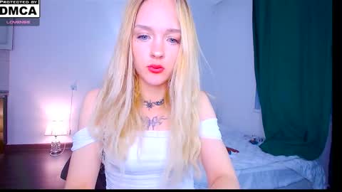 Sofia online show from 05-15-26, 01:34