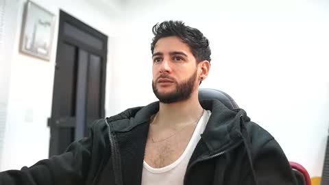 saimon  online show from 10-18-25, 04:08