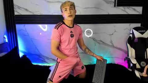 Juan online show from 10-21-25, 05:30