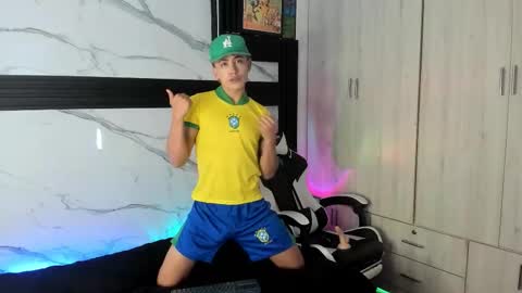 Juan online show from 11-05-25, 03:45