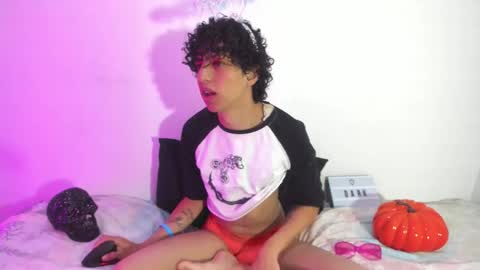 saint_dark online show from 10-31-25, 02:18