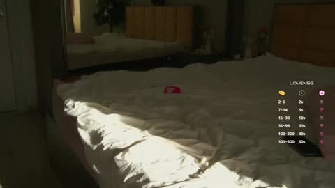Alyson or just Aly   online show from 12-19-24, 10:02