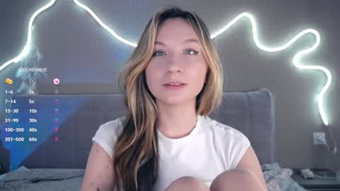 Alyson or just Aly   online show from 02-04-25, 08:28