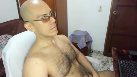Snapshot of saintedy01 chatting on 06-10-26, 12:26 saintedy01 online show from 06-10-26, 12:26