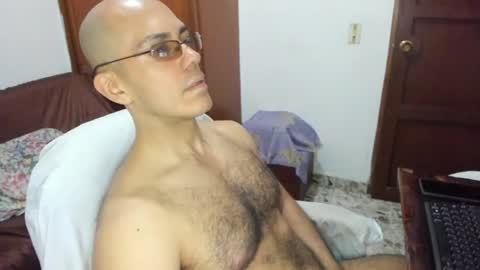 Snapshot of saintedy01 chatting on 06-20-26, 04:21 saintedy01 online show from 06-20-26, 04:21