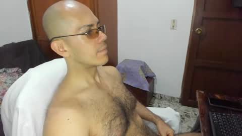 Snapshot of saintedy01 chatting on 07-07-26, 01:04 saintedy01 online show from 07-07-26, 01:04