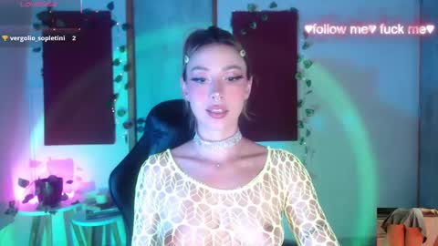 Sakura online show from 09-23-25, 03:53