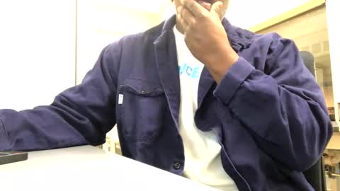 Snapshot of salgozzi chatting on 10-01-25, 11:05 Cum Hanks online show from 10-01-25, 11:05