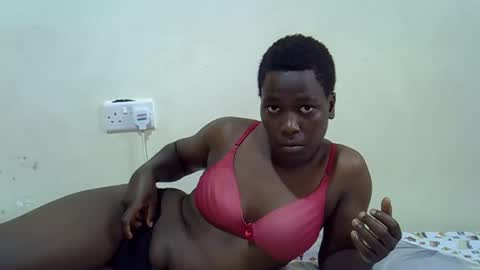 Snapshot of sallie_ chatting on 04-14-26, 02:12 naomi online show from 04-14-26, 02:12