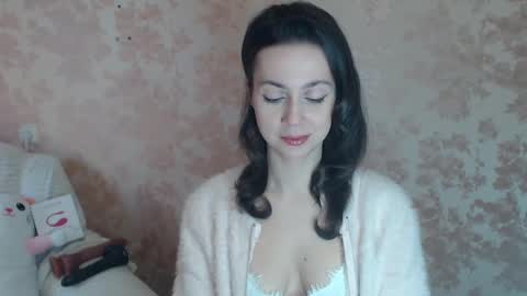 Snapshot of sally_femdom chatting on 01-15-25, 07:37 Sally online show from 01-15-25, 07:37