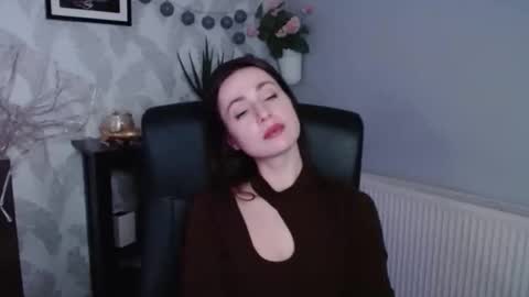 Snapshot of sally_femdom chatting on 02-25-25, 02:00 Sally online show from 02-25-25, 02:00