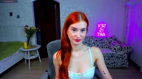 Snapshot of sallybiscuit chatting on 09-20-25, 12:06 Sally online show from 09-20-25, 12:06