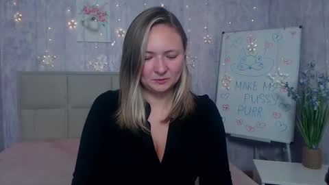 Snapshot of sallyverda chatting on 10-07-25, 05:54 Sally online show from 10-07-25, 05:54