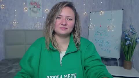 Snapshot of sallyverda chatting on 11-05-25, 07:14 Sally online show from 11-05-25, 07:14