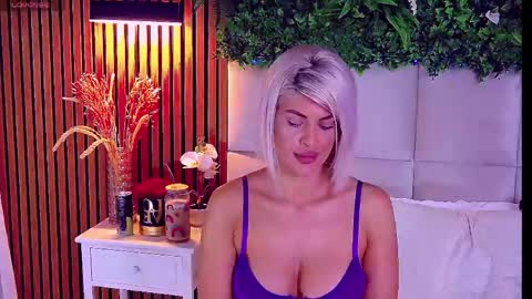 SalmaRoze online show from 04-25-26, 03:31