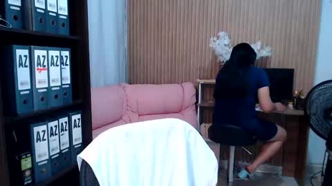 Salome online show from 05-13-26, 09:44