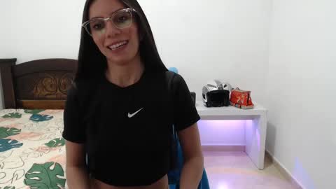 salome  online show from 02-25-25, 01:17