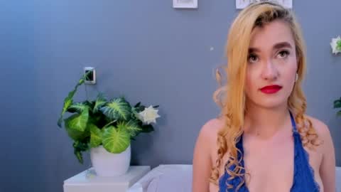 Salome Larzon online show from 05-08-26, 05:13