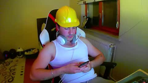 Snapshot of salomenseks chatting on 11-09-25, 11:25 canfuck online show from 11-09-25, 11:25