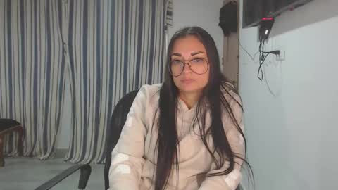 salome online show from 10-16-25, 01:28