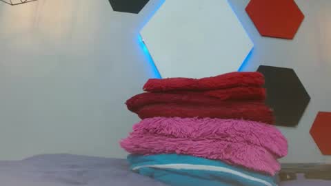 martina online show from 01-01-25, 01:05