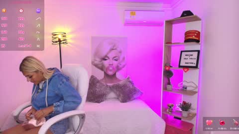 Snapshot of saloomee__ chatting on 01-05-25, 11:37 SALOME online show from 01-05-25, 11:37