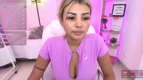 Snapshot of saloomee__ chatting on 01-13-25, 05:12 SALOME online show from 01-13-25, 05:12