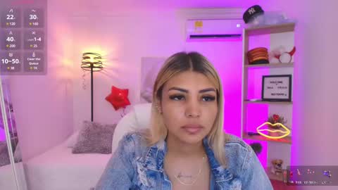 Snapshot of saloomee__ chatting on 03-01-25, 11:39 SALOME online show from 03-01-25, 11:39