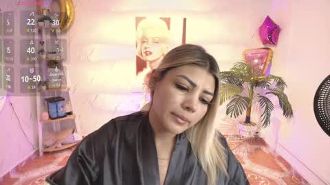 Snapshot of saloomee__ chatting on 09-19-25, 11:11 SALOME online show from 09-19-25, 11:11
