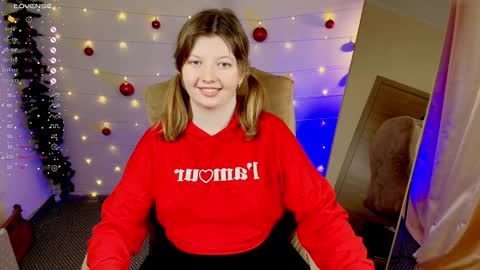 Snapshot of salut_love chatting on 12-26-24, 07:49 Ruby online show from 12-26-24, 07:49