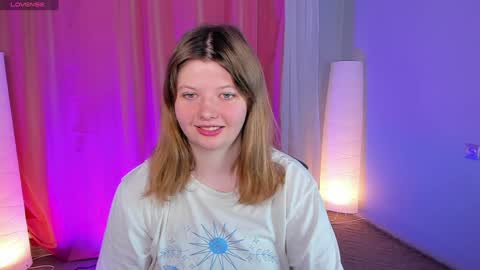Snapshot of salut_love chatting on 01-19-25, 10:28 Ruby online show from 01-19-25, 10:28