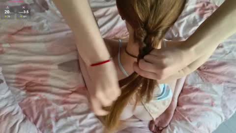 Snapshot of salutchristine chatting on 04-17-26, 03:37 Chris online show from 04-17-26, 03:37