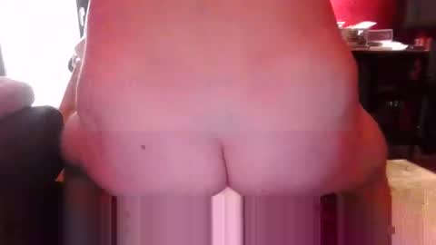 Snapshot of salvo077 chatting on 10-12-25, 11:20 Salvo077 online show from 10-12-25, 11:20